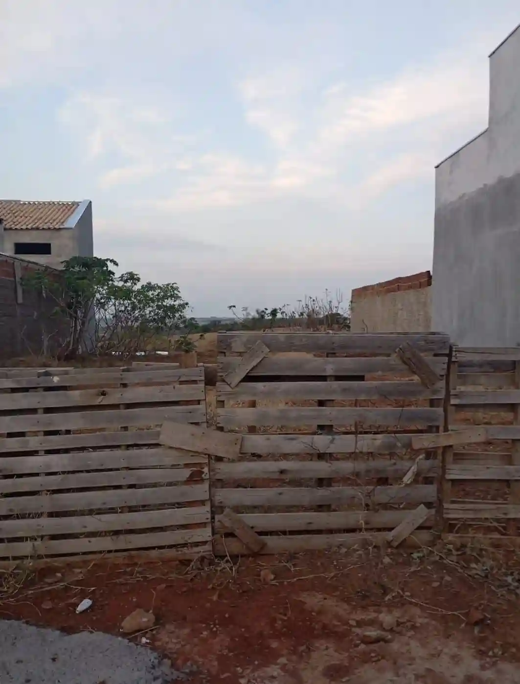 Terreno / Lote / Condomínio  à venda, 200m² — foto 1 de 1