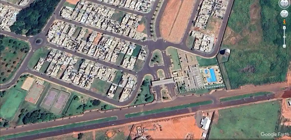 Terreno / Lote / Condomínio  à venda, 253m² — foto 4 de 6
