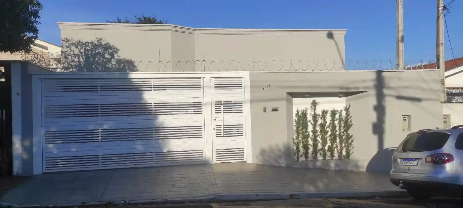Casa com 3 quartos à venda, 180m² — foto 1 de 19