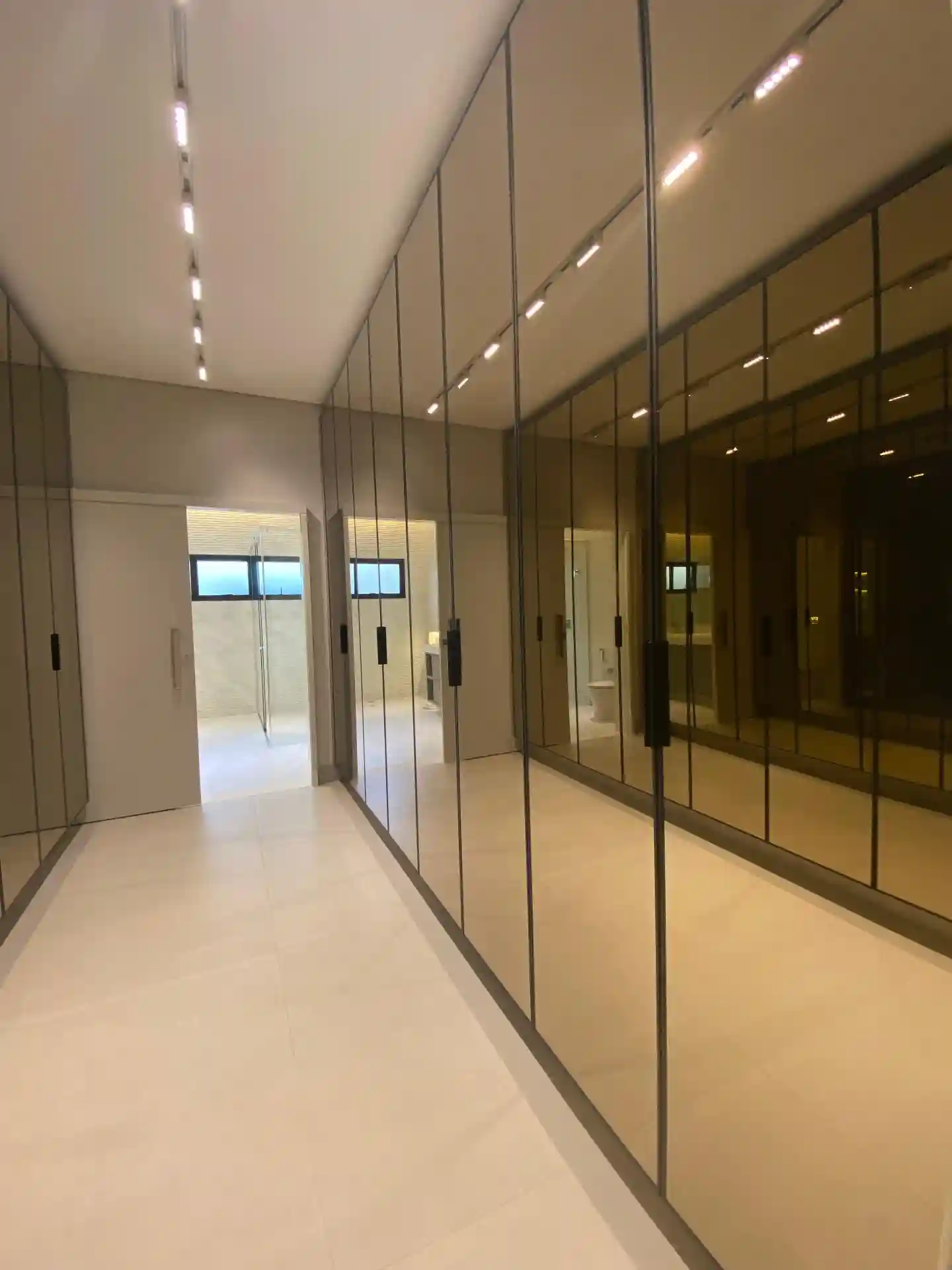Casa de Condomínio com 3 quartos à venda, 477m² — foto 18 de 28