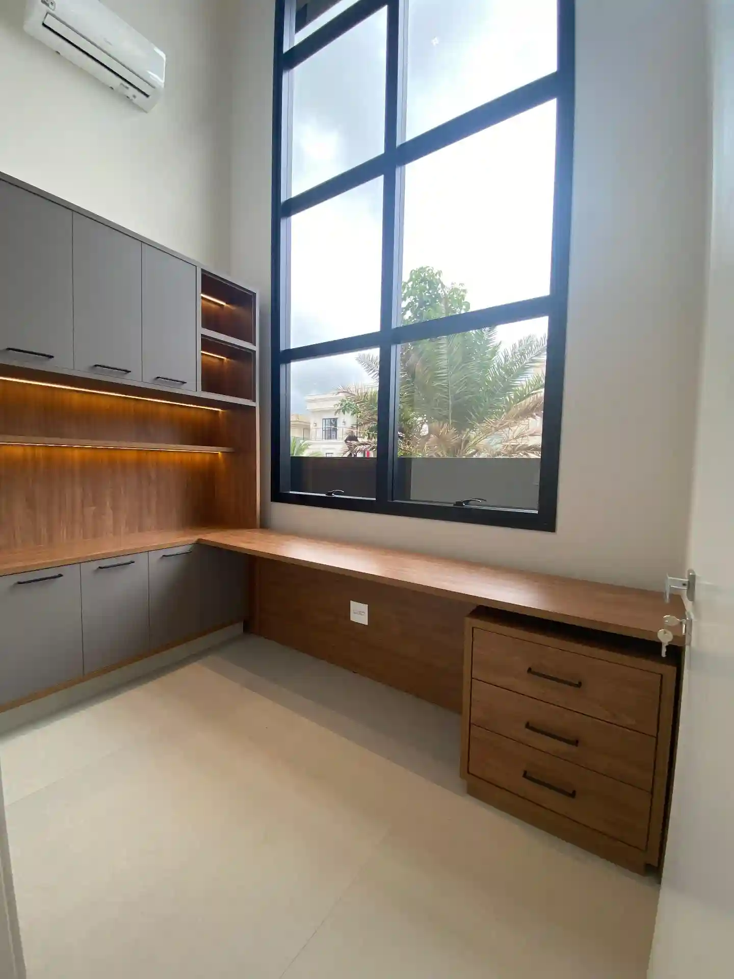 Casa de Condomínio com 3 quartos à venda, 477m² — foto 3 de 28