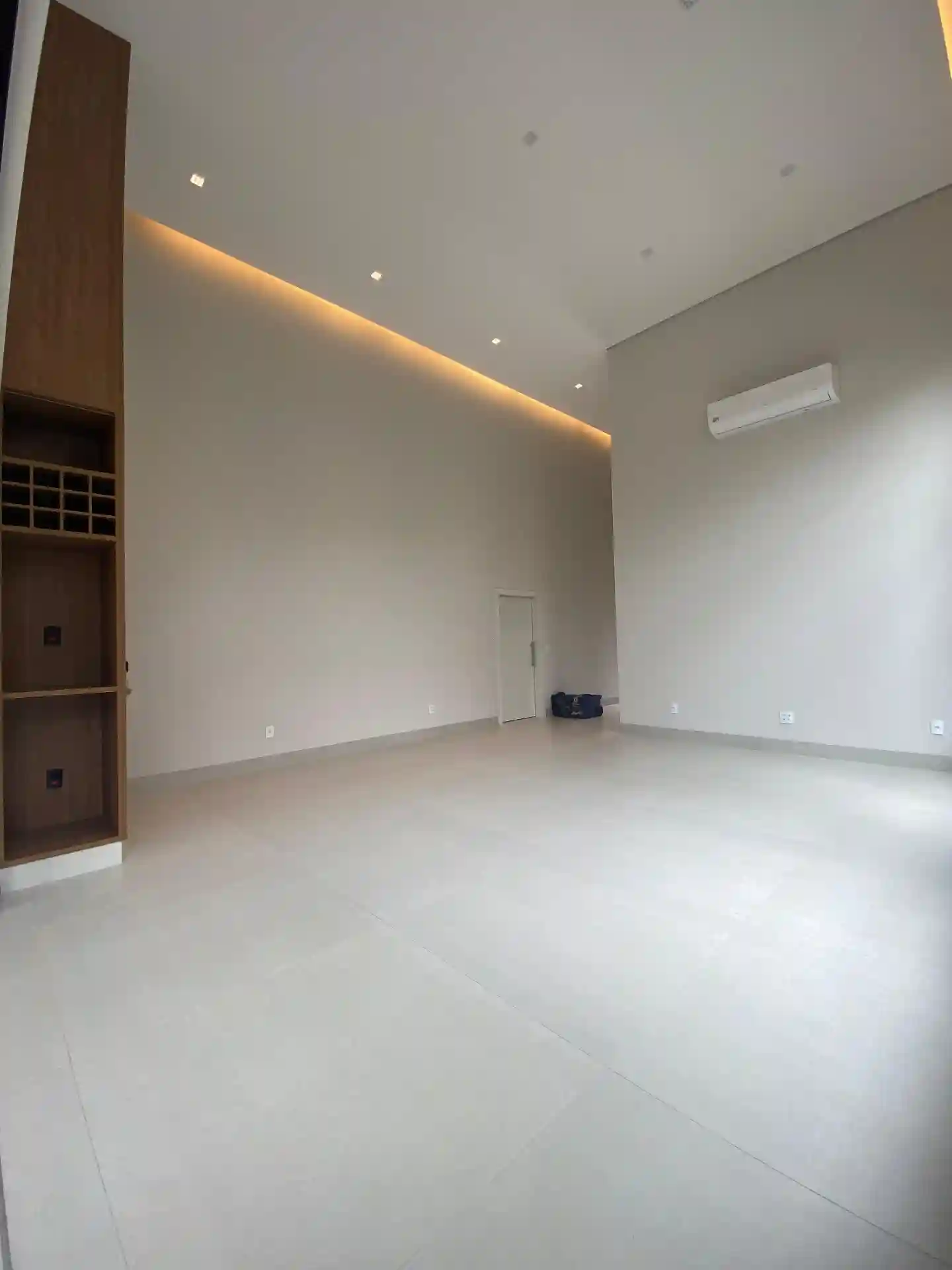 Casa de Condomínio com 3 quartos à venda, 477m² — foto 9 de 28