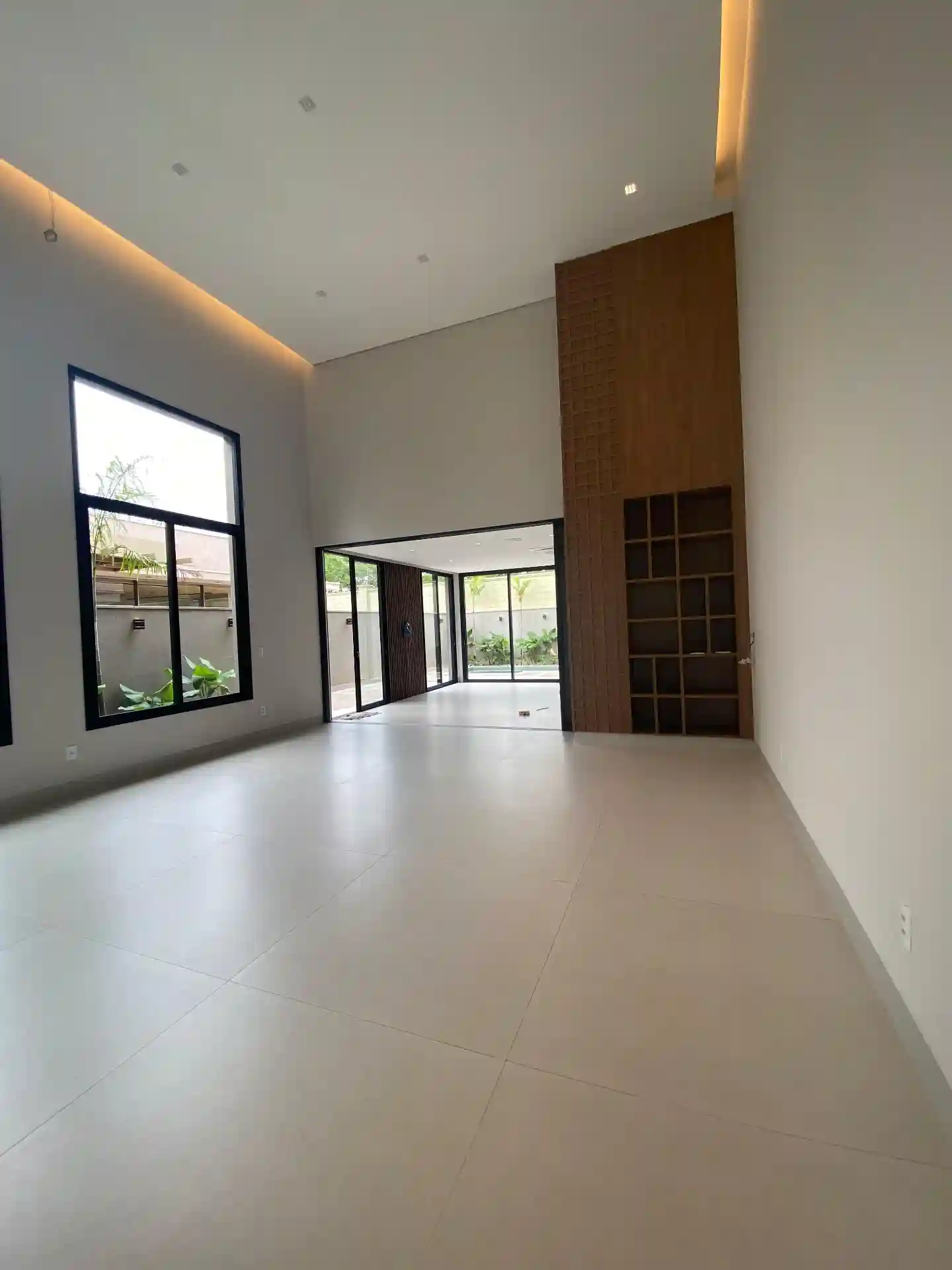 Casa de Condomínio com 3 quartos à venda, 477m² — foto 8 de 28