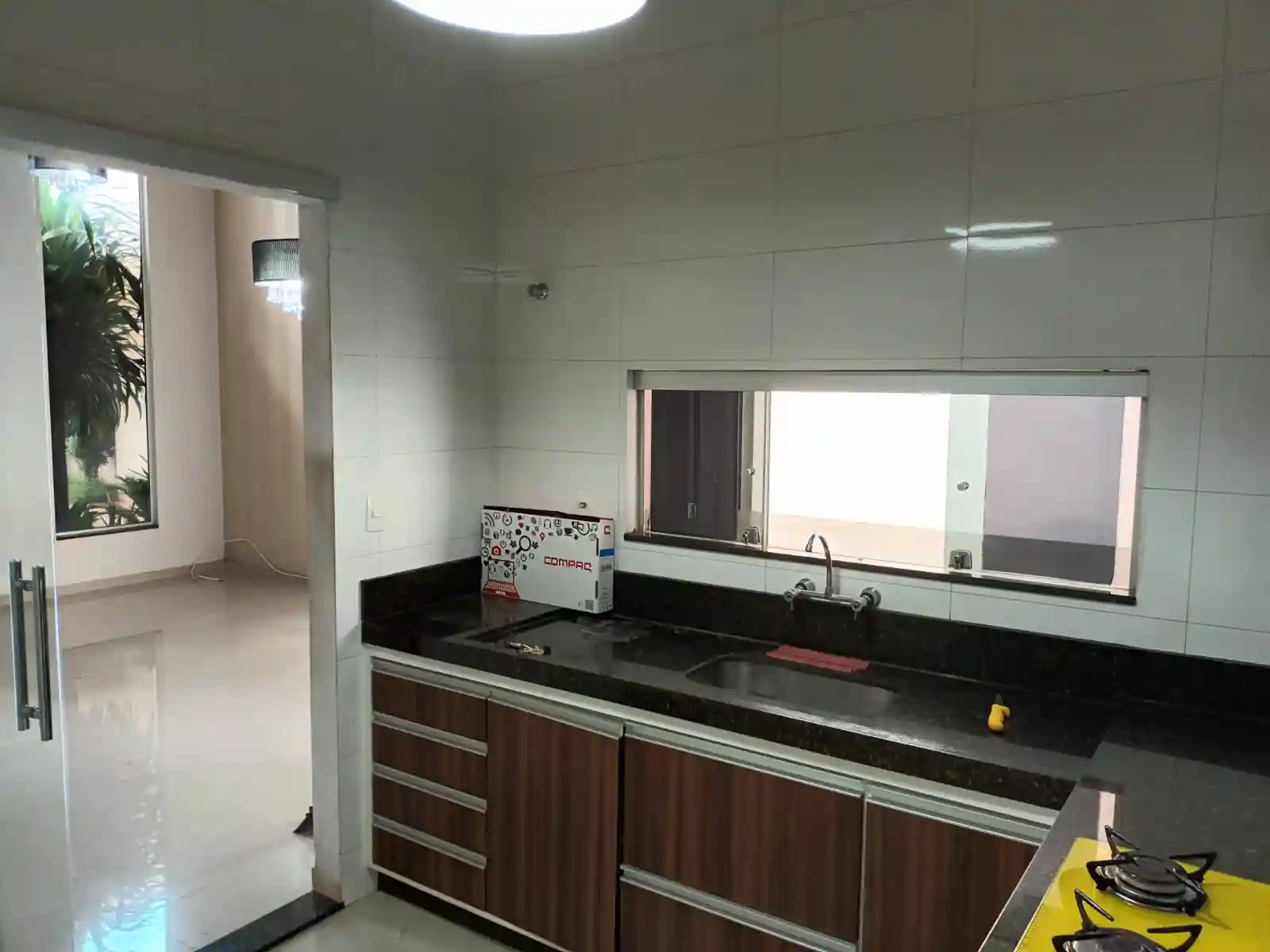 Casa de Condomínio com 3 quartos à venda, 253m² — foto 7 de 28