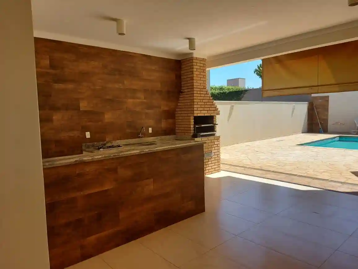 Casa de Condomínio com 3 quartos para aluguel, 250m² — foto 7 de 25