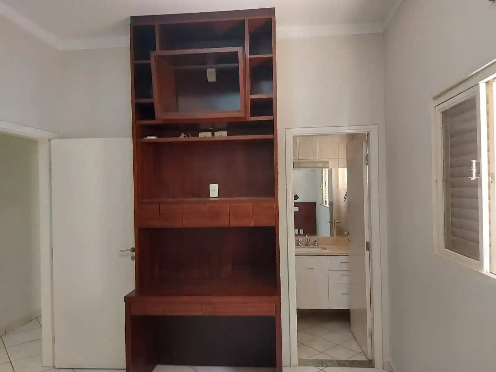 Casa de Condomínio com 3 quartos para aluguel, 250m² — foto 22 de 25