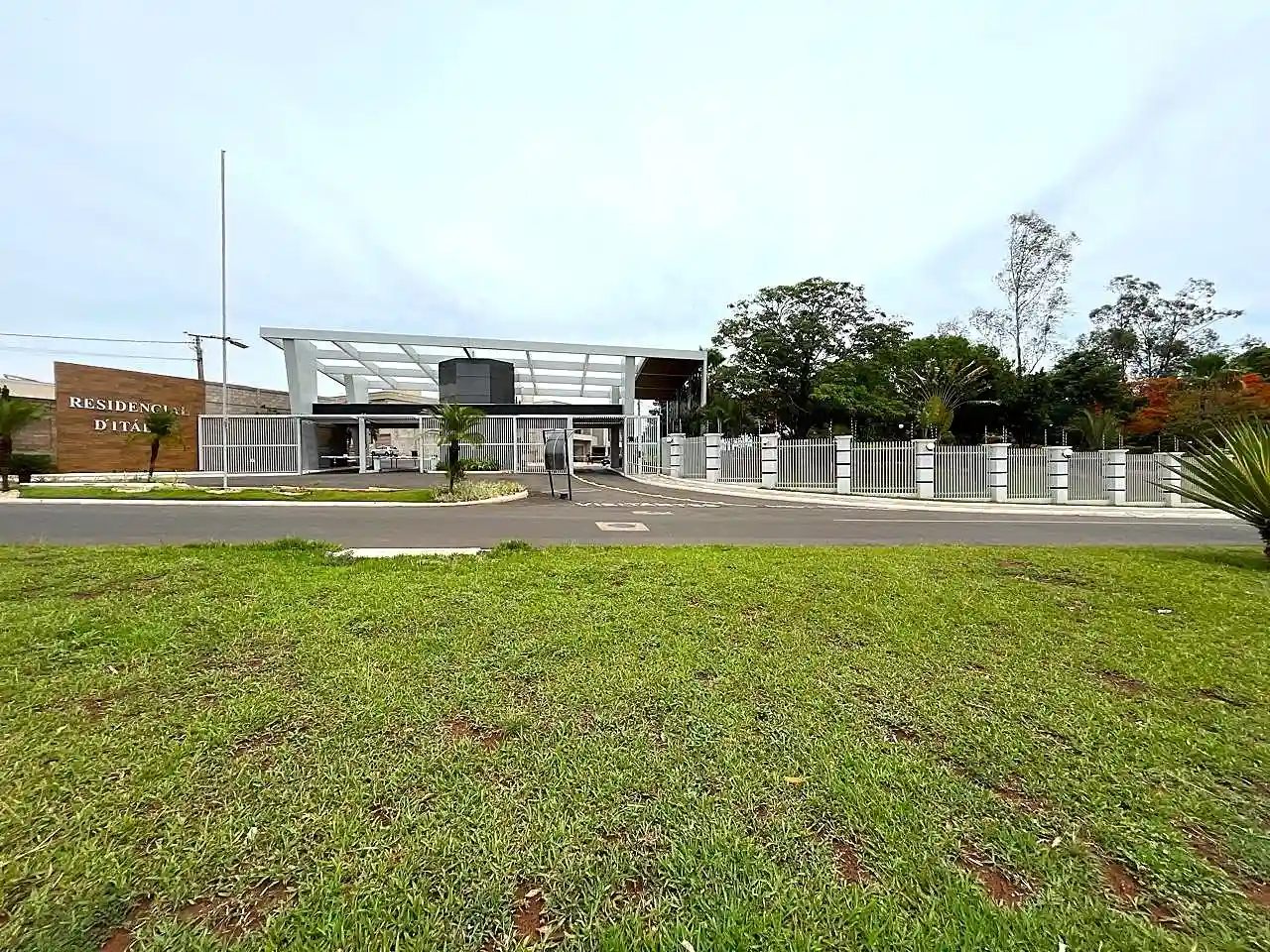 Terreno / Lote / Condomínio  à venda, 450m² — foto 11 de 11