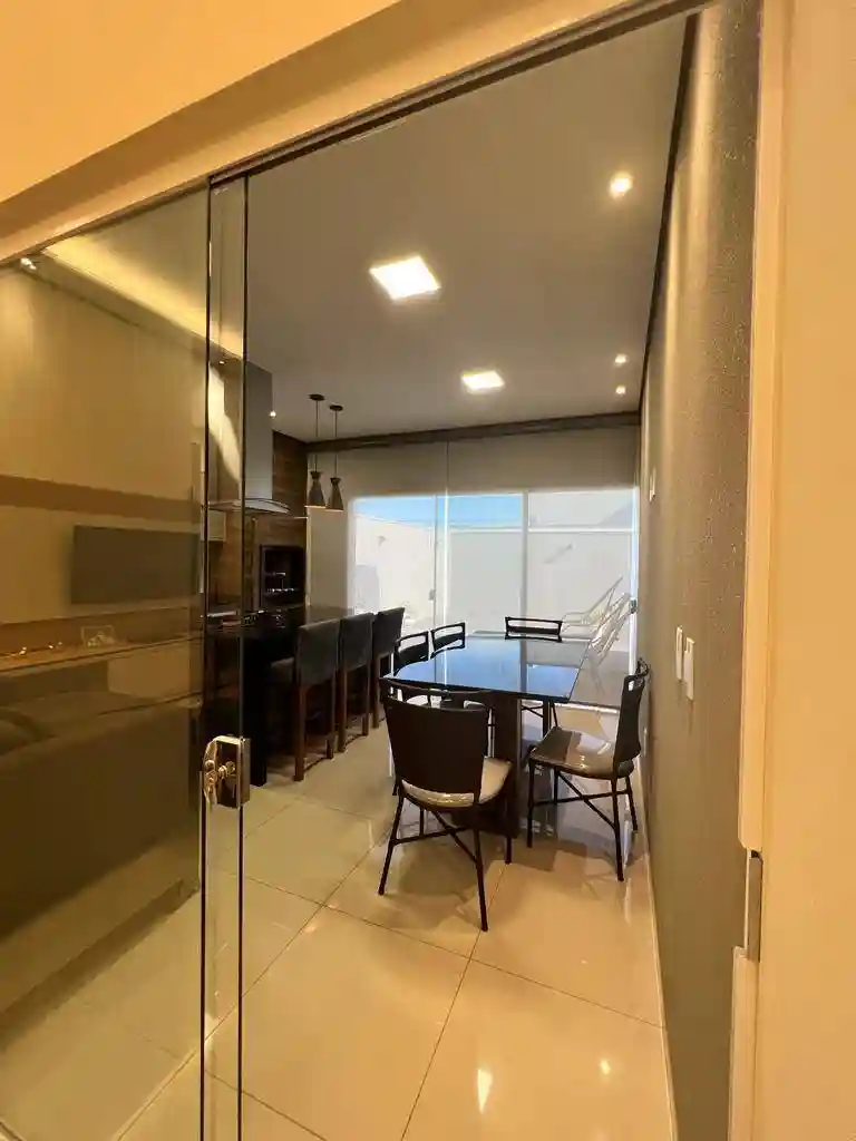Casa de Condomínio com 3 quartos à venda, 253m² — foto 14 de 22