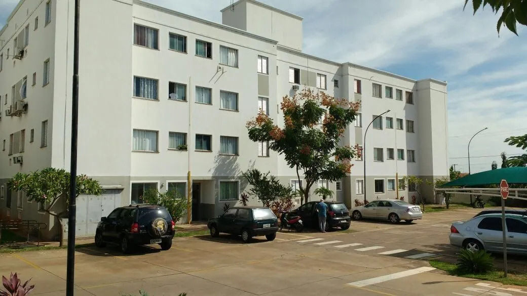 Apartamento com 2 quartos à venda, 60m² — foto 1 de 9