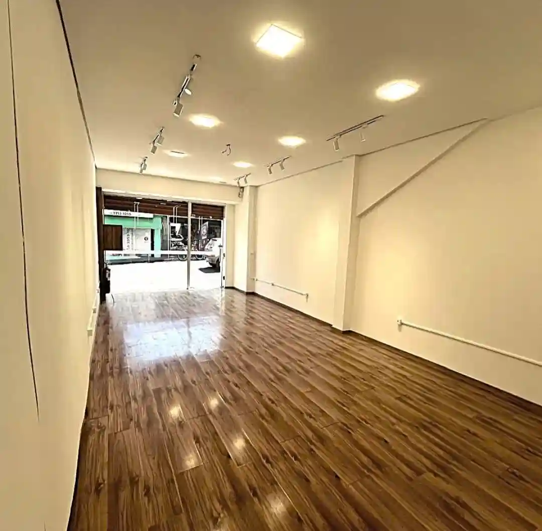 Loja / Salão / Ponto Comercial  para aluguel, 70m² — foto 1 de 9