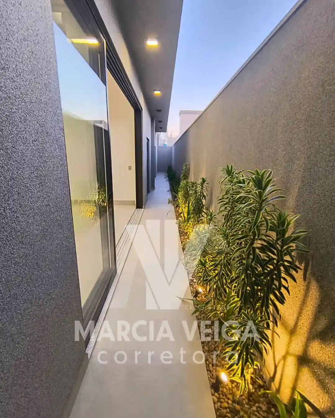 Casa de Condomínio com 3 quartos à venda, 377m² — foto 3 de 28