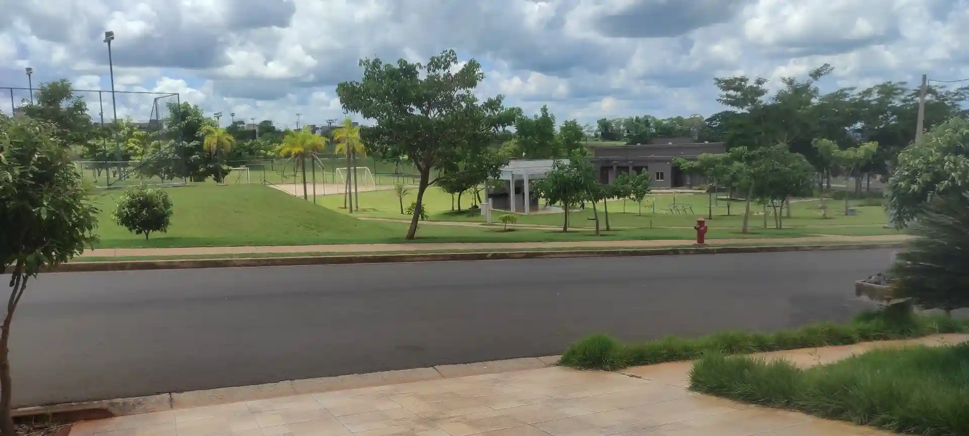 Casa com 3 quartos à venda, 150m² — foto 3 de 31