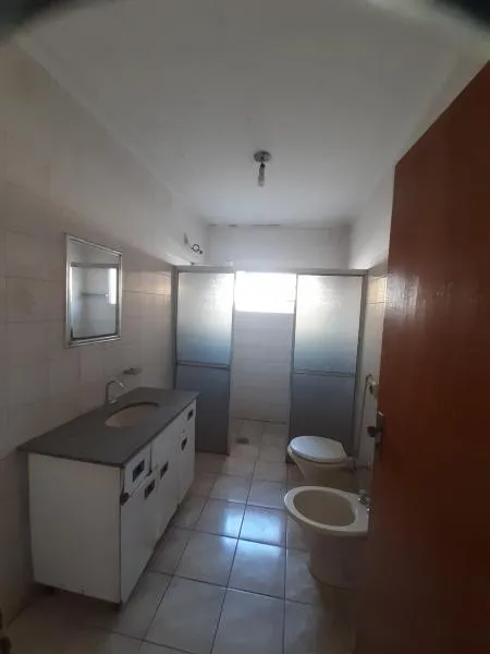 Casa à venda — foto 1 de 5