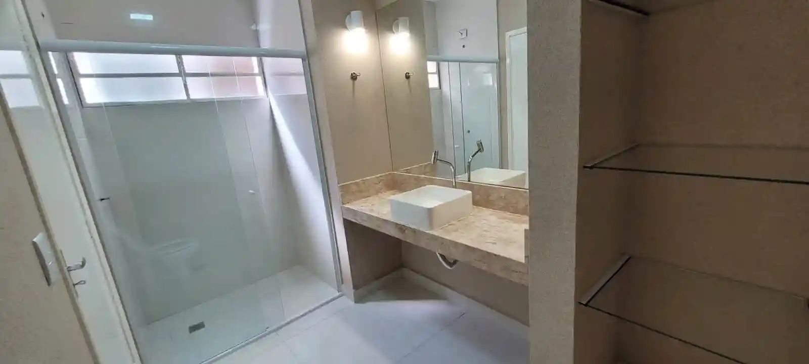 Apartamento com 3 quartos à venda, 195m² — foto 1 de 20