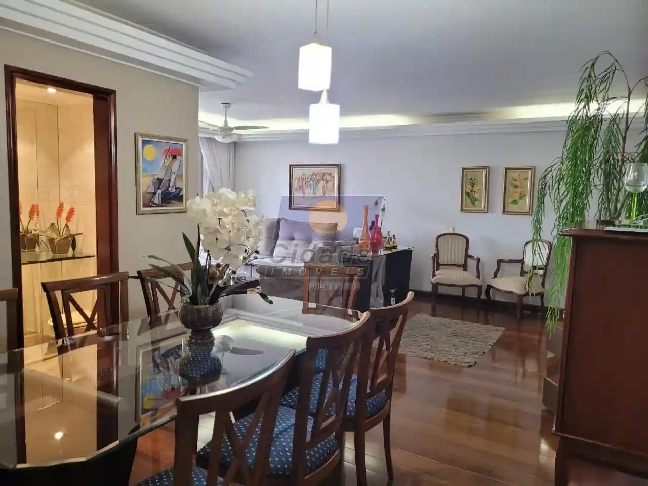 Apartamento com 3 quartos à venda, 185m² — foto 1 de 19