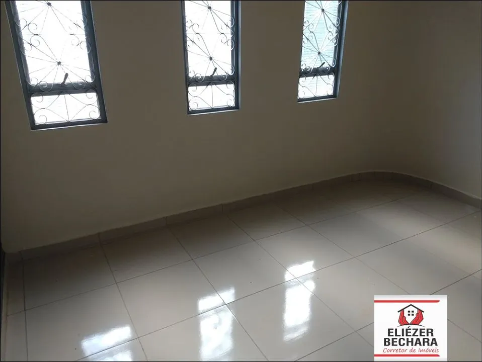 Casa à venda — foto 7 de 10