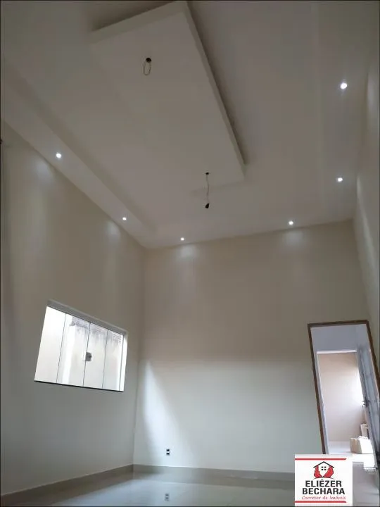 Casa à venda — foto 2 de 9