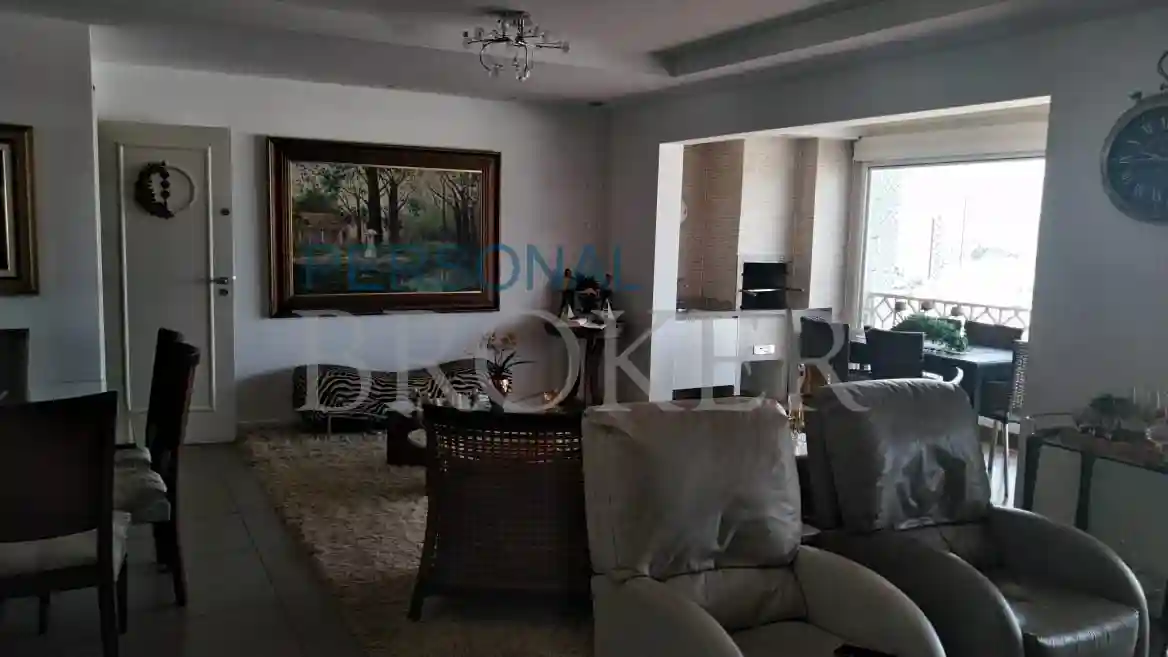 Apartamento com 3 quartos à venda, 136m² — foto 8 de 11