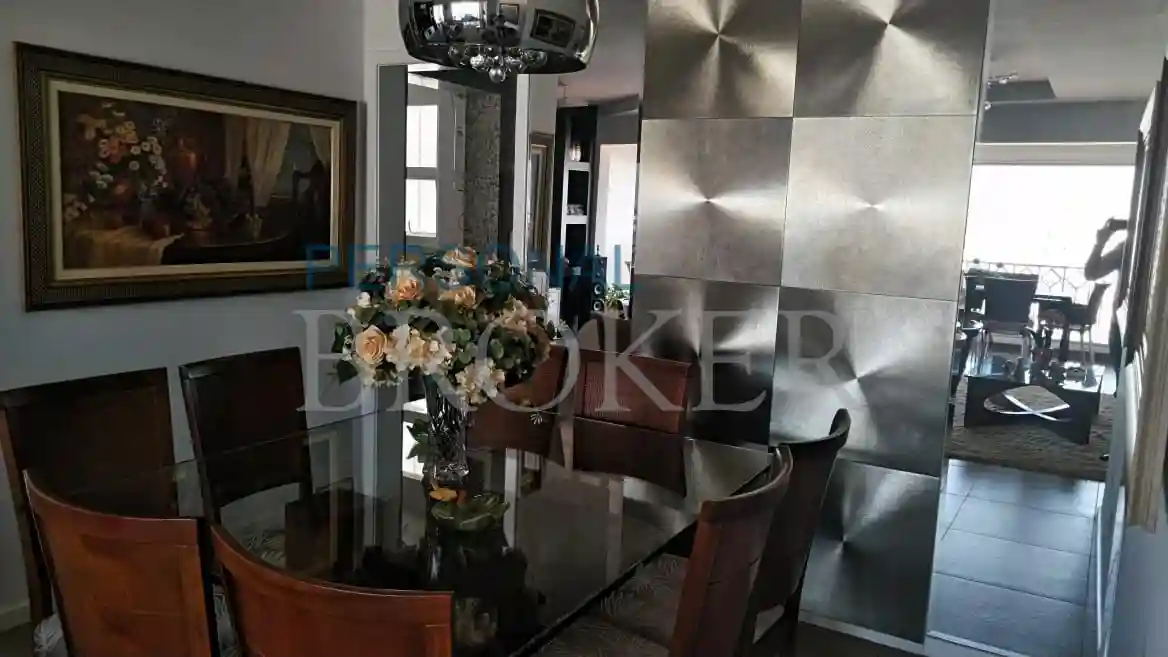Apartamento com 3 quartos à venda, 136m² — foto 2 de 11