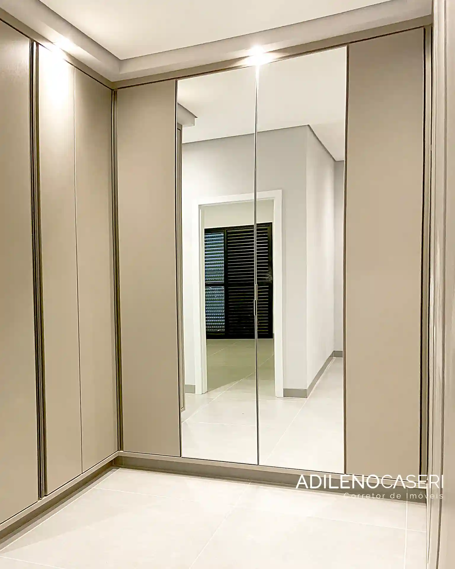 Casa de Condomínio com 3 quartos à venda, 379m² — foto 8 de 11
