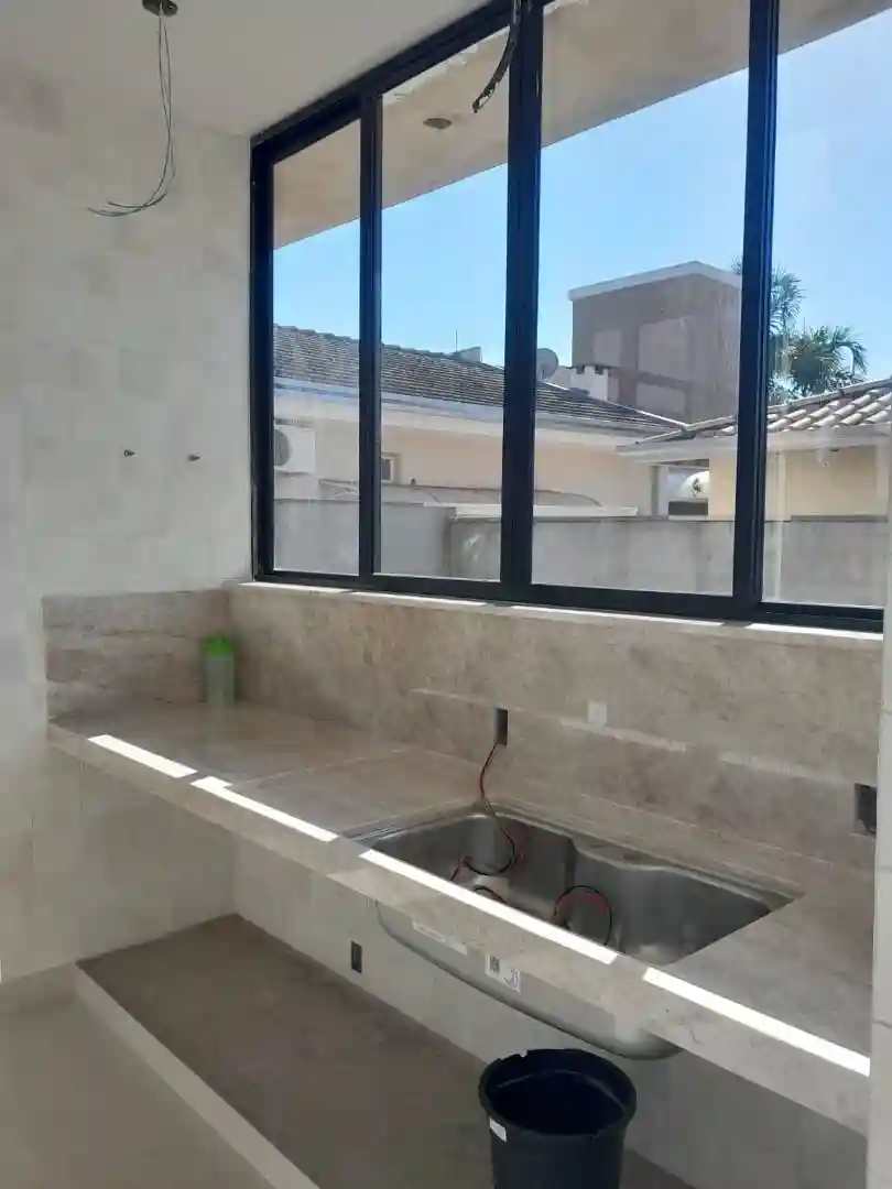 Casa de Condomínio com 3 quartos à venda, 400m² — foto 4 de 21