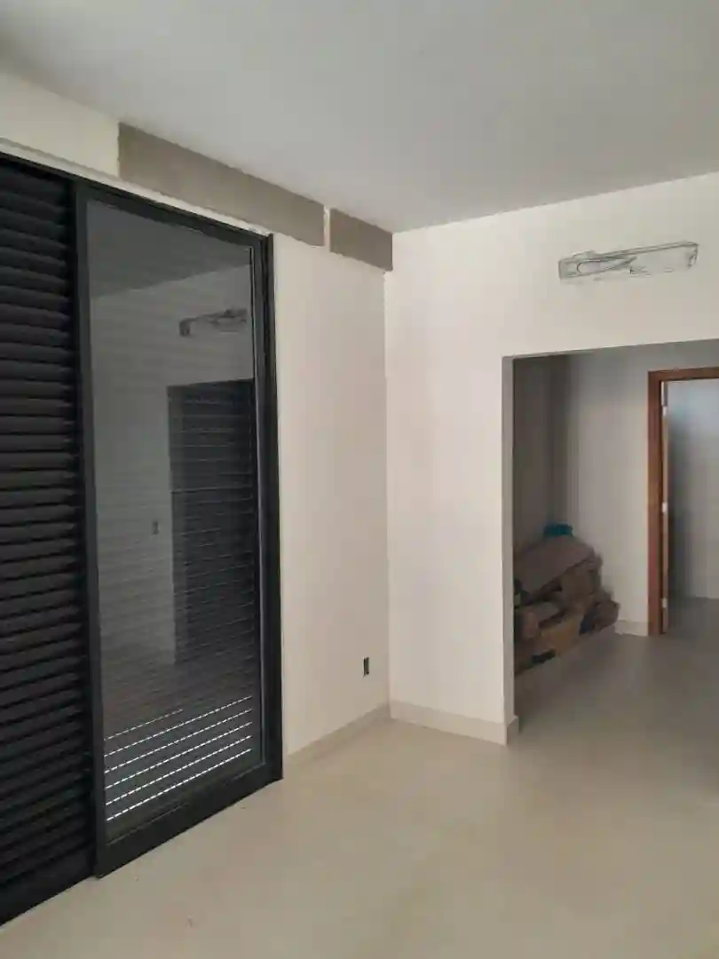 Casa de Condomínio com 3 quartos à venda, 400m² — foto 2 de 21