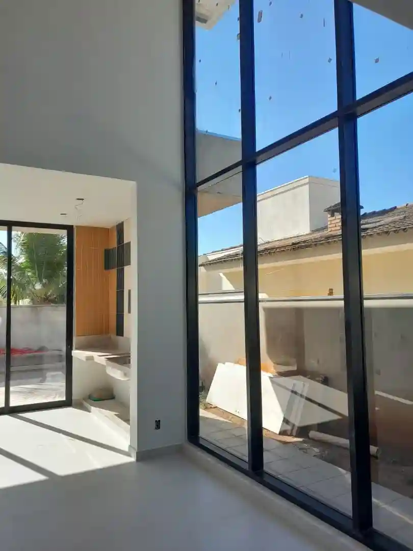 Casa de Condomínio com 3 quartos à venda, 400m² — foto 3 de 21