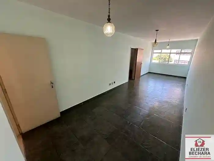 Apartamento com 2 quartos à venda, 75m² — foto 1 de 23
