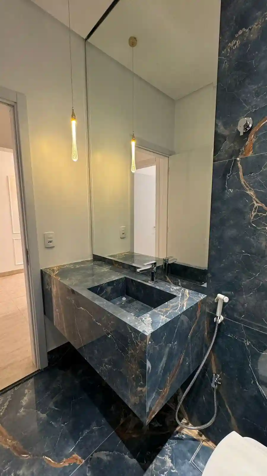 Casa de Condomínio com 3 quartos à venda, 223m² — foto 14 de 19