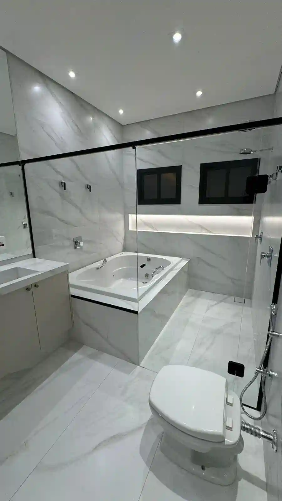 Casa de Condomínio com 3 quartos à venda, 223m² — foto 17 de 19