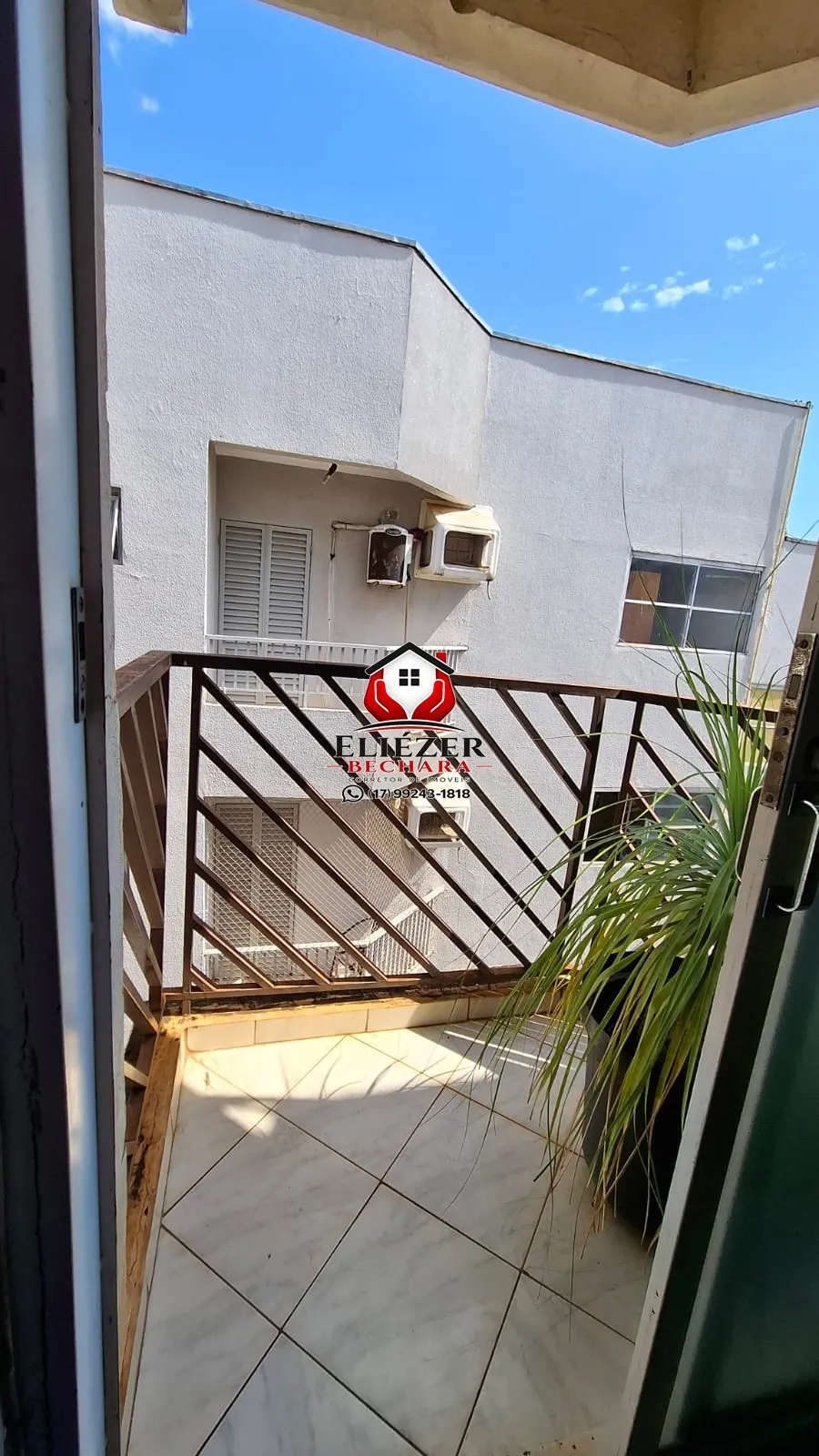 Apartamento com 2 quartos à venda, 80m² — foto 2 de 12