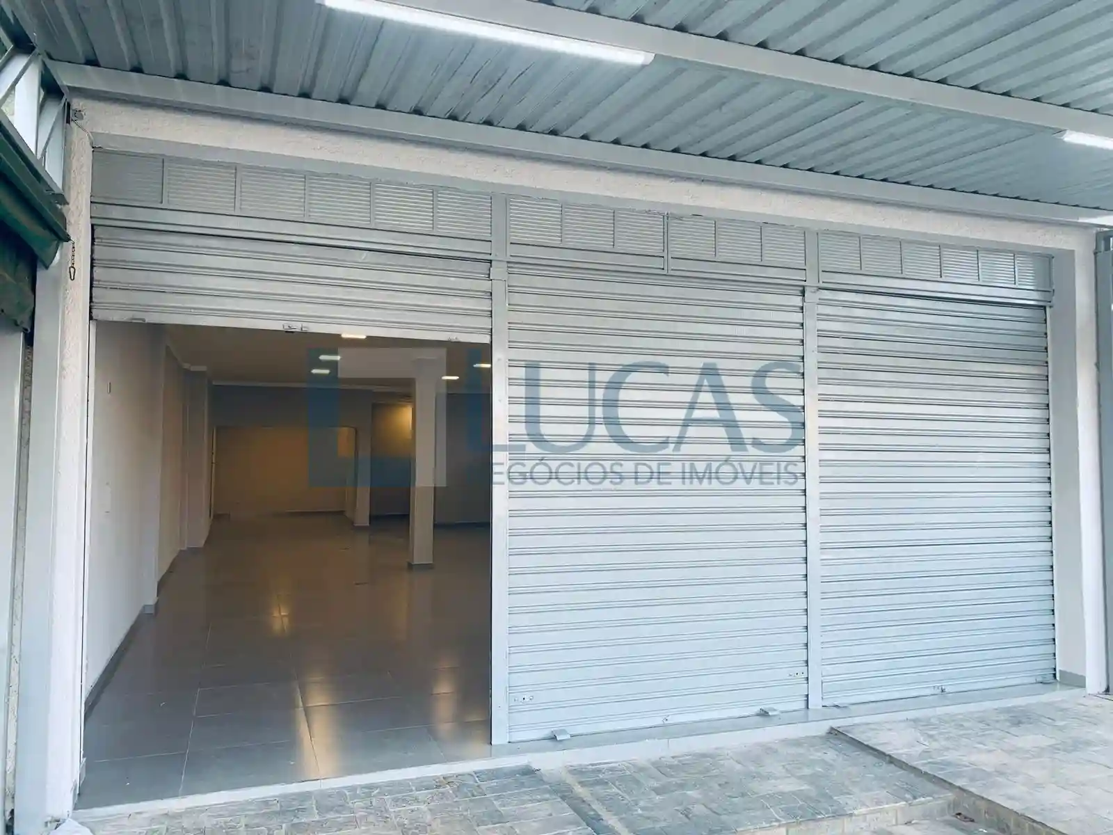 Loja / Salão / Ponto Comercial  à venda, 115m² — foto 3 de 10