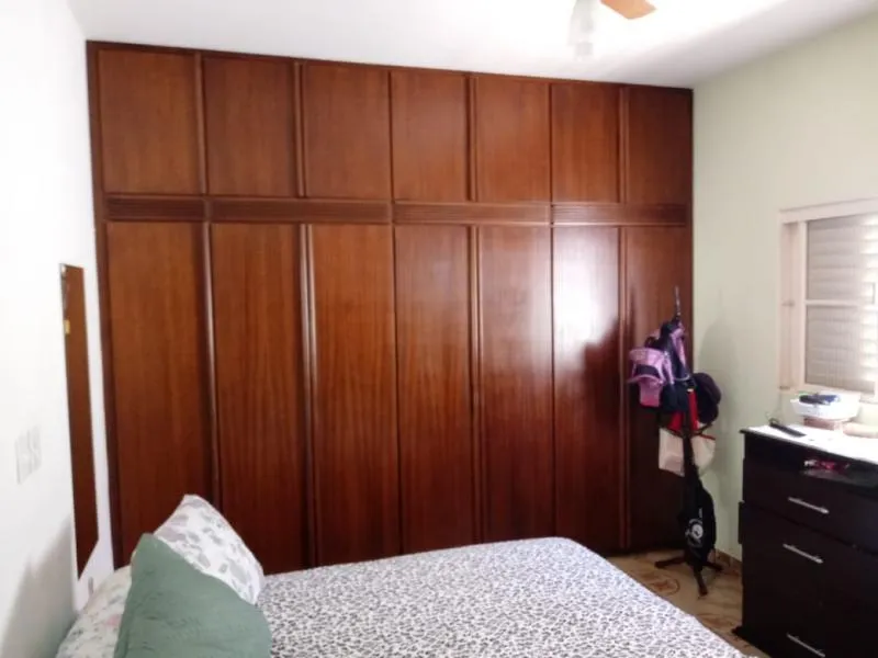 Casa à venda — foto 4 de 18