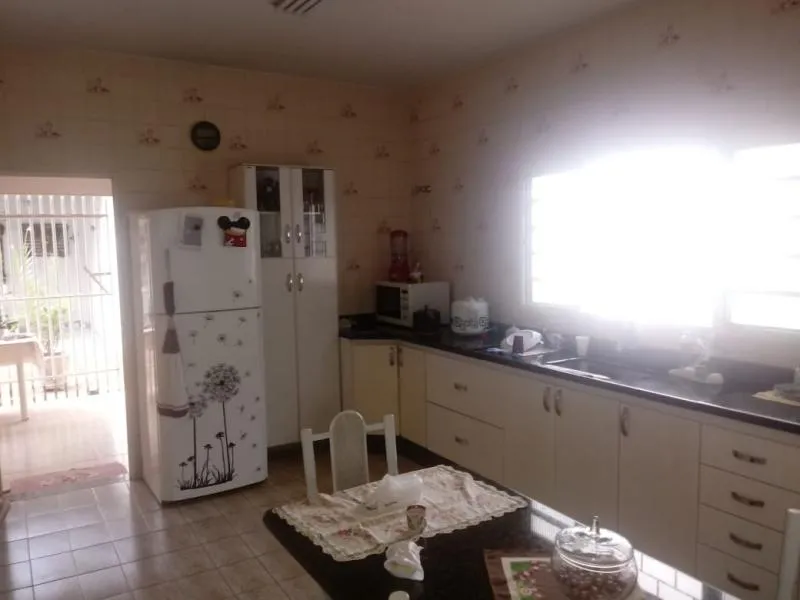 Casa à venda — foto 5 de 18