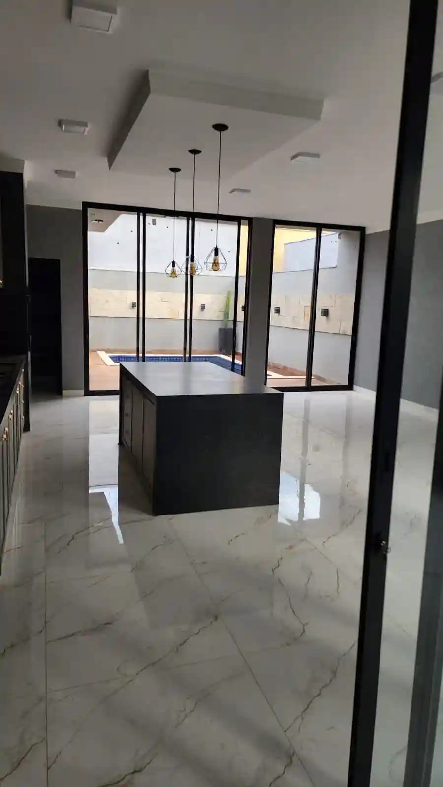 Casa de Condomínio com 3 quartos à venda, 219m² — foto 5 de 27