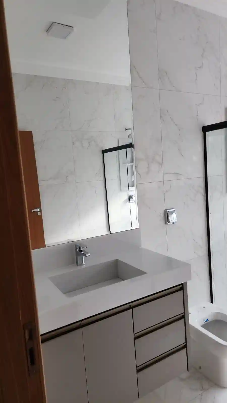 Casa de Condomínio com 3 quartos à venda, 219m² — foto 19 de 27