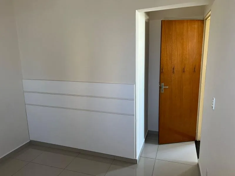 Apartamento com 2 quartos à venda, 57m² — foto 2 de 4