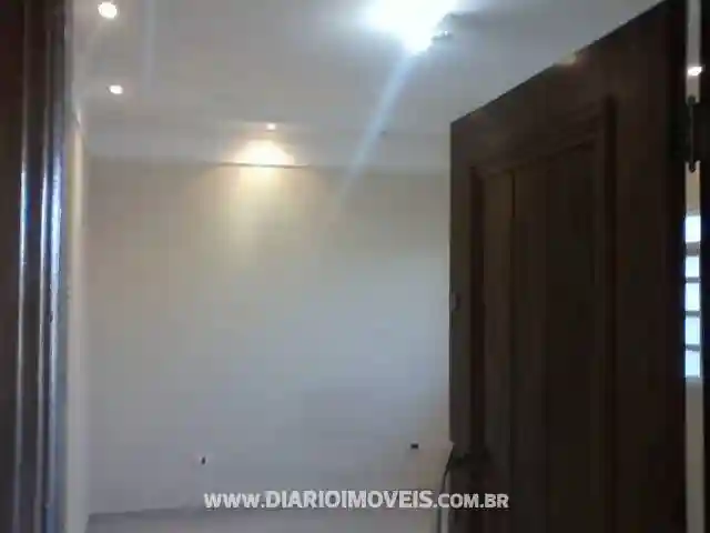 Casa à venda — foto 4 de 10