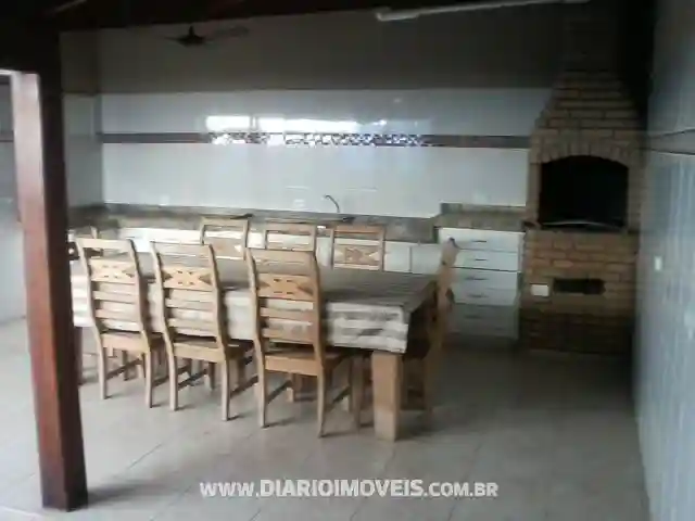Casa à venda — foto 7 de 10