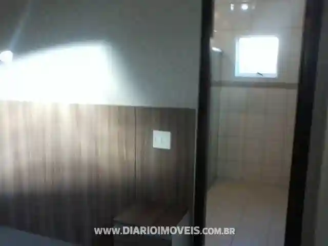 Casa à venda — foto 8 de 10