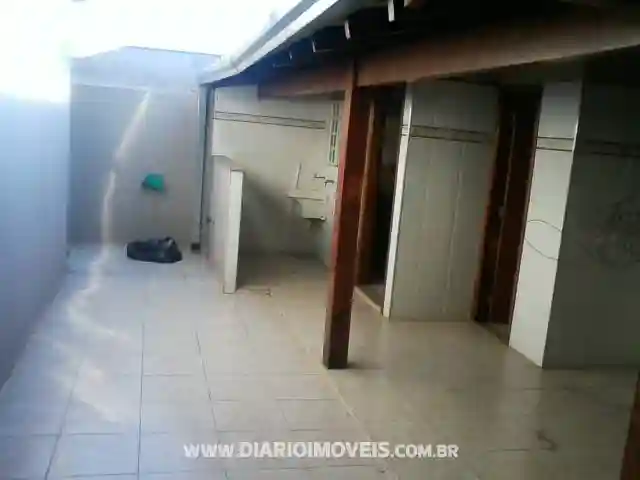 Casa à venda — foto 9 de 10