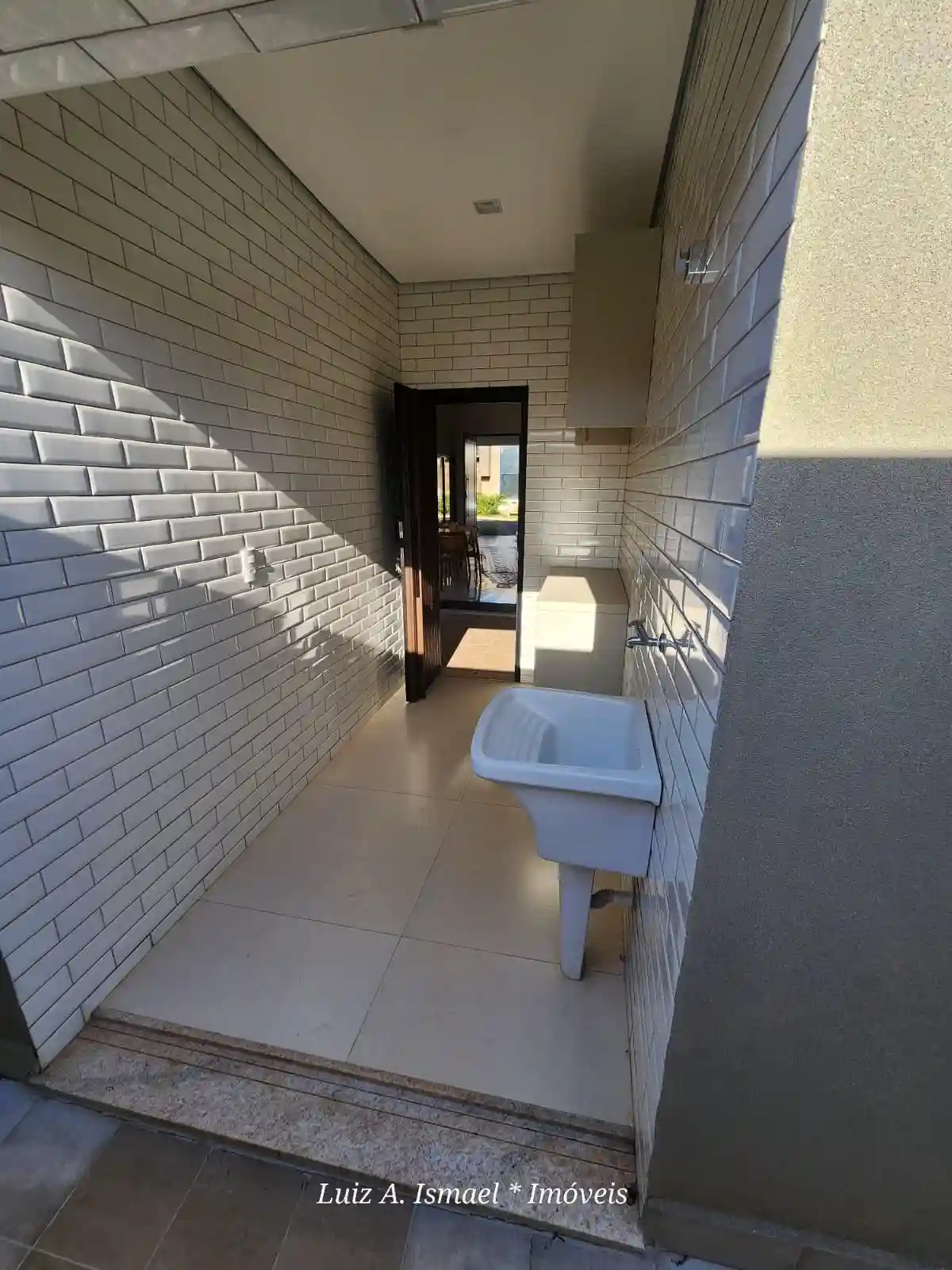 Casa de Condomínio com 3 quartos à venda, 357m² — foto 18 de 28