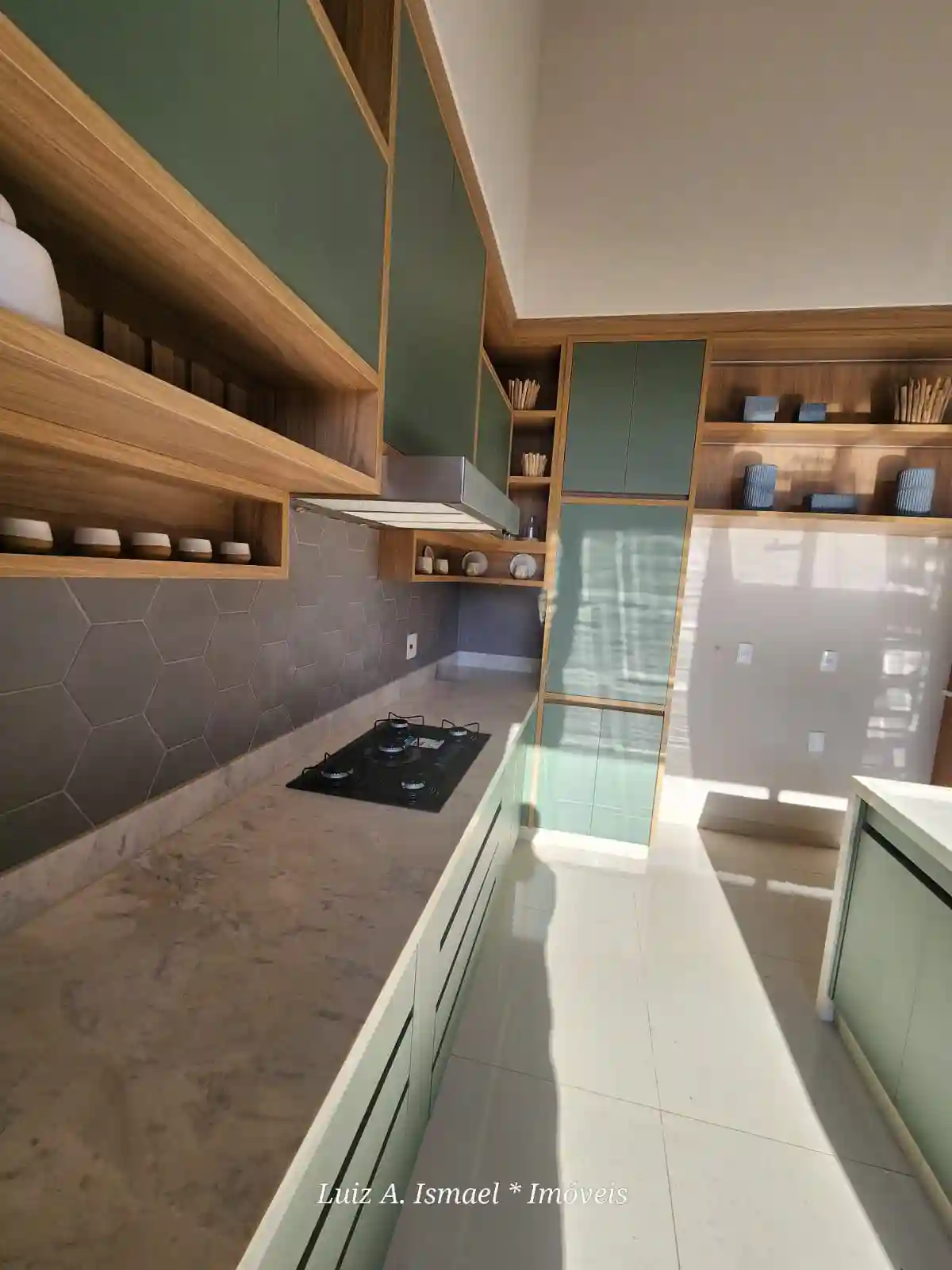 Casa de Condomínio com 3 quartos à venda, 357m² — foto 4 de 28