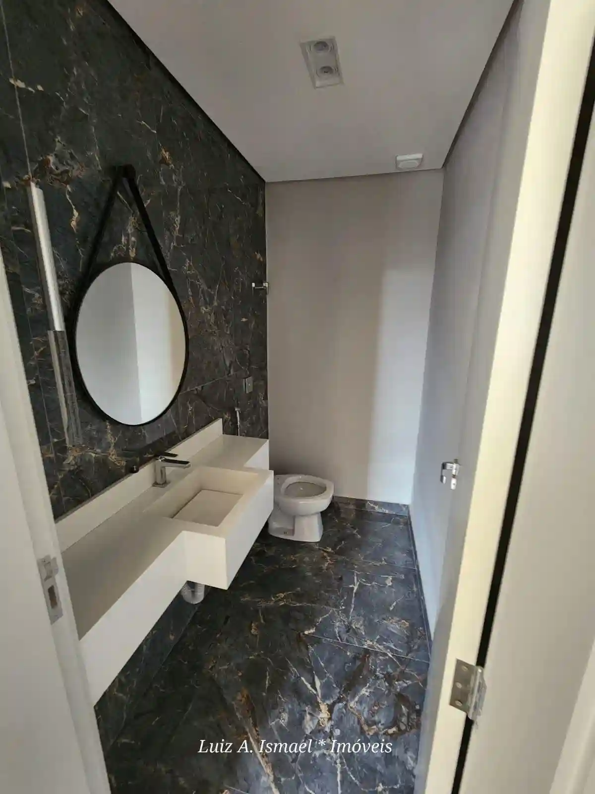 Casa de Condomínio com 3 quartos à venda, 357m² — foto 17 de 28