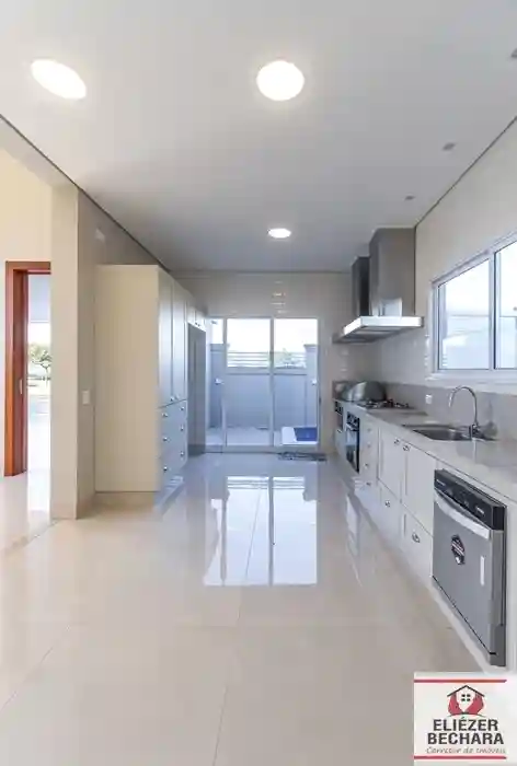Casa de Condomínio com 3 quartos à venda, 160m² — foto 1 de 18