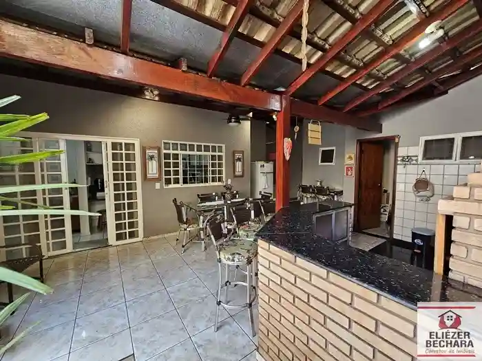 Casa com 2 quartos à venda, 217m² — foto 1 de 16