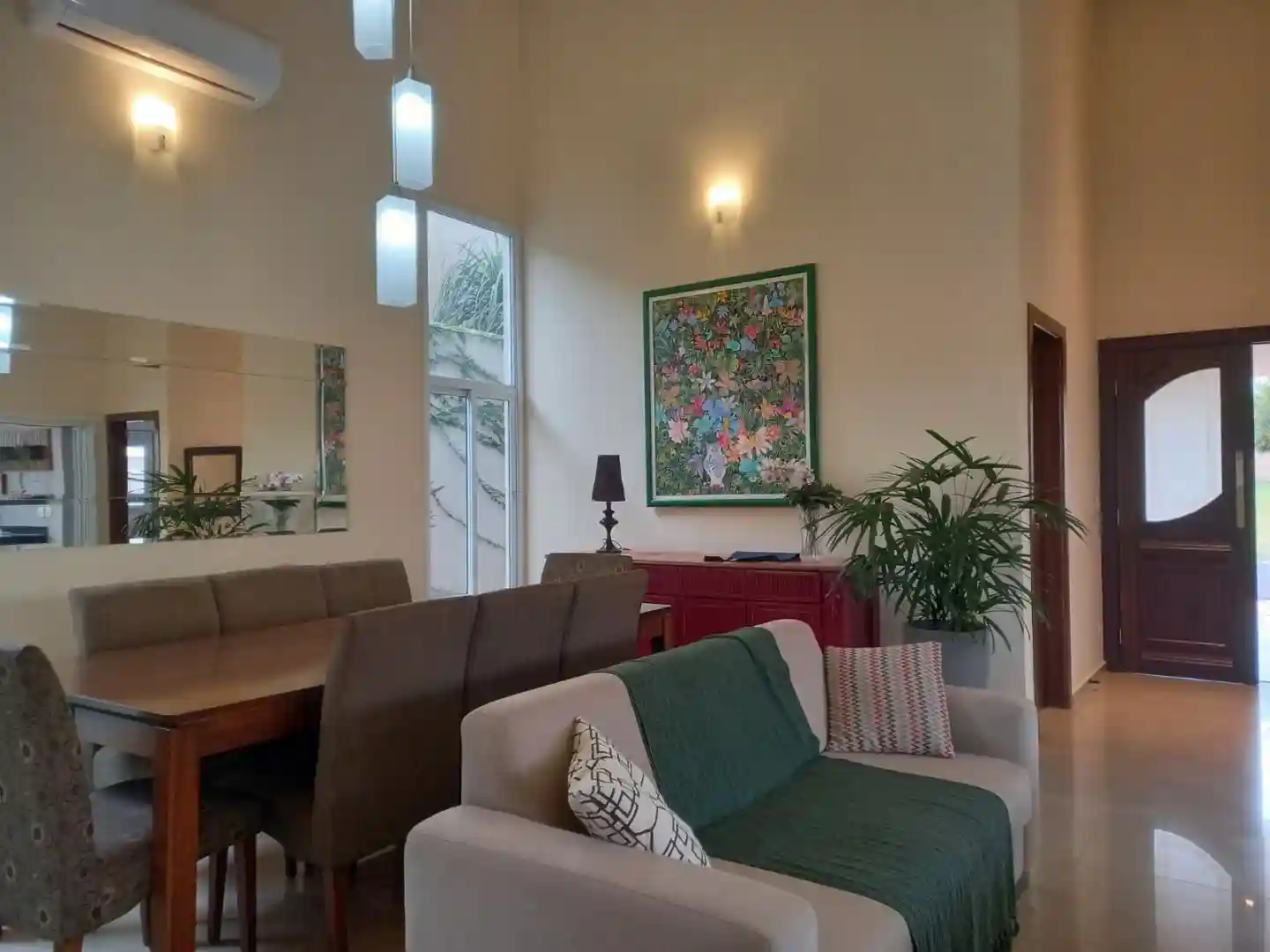 Casa de Condomínio com 3 quartos à venda, 473m² — foto 2 de 9