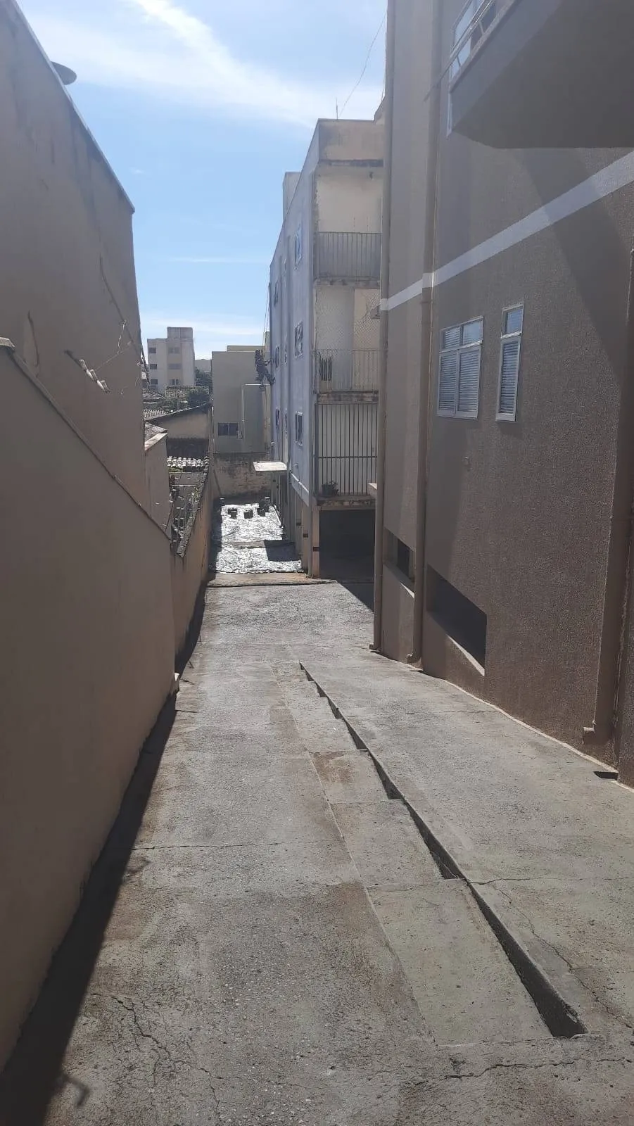 Apartamento com 3 quartos à venda, 81m² — foto 2 de 20