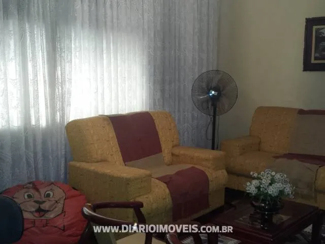 Casa à venda — foto 1 de 4