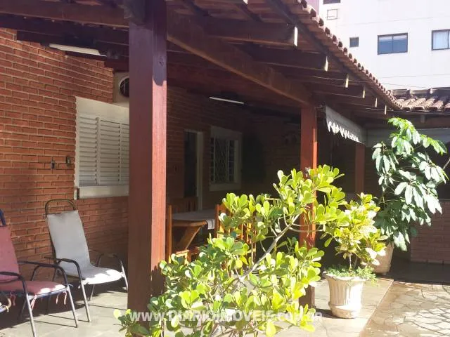 Casa à venda — foto 4 de 4